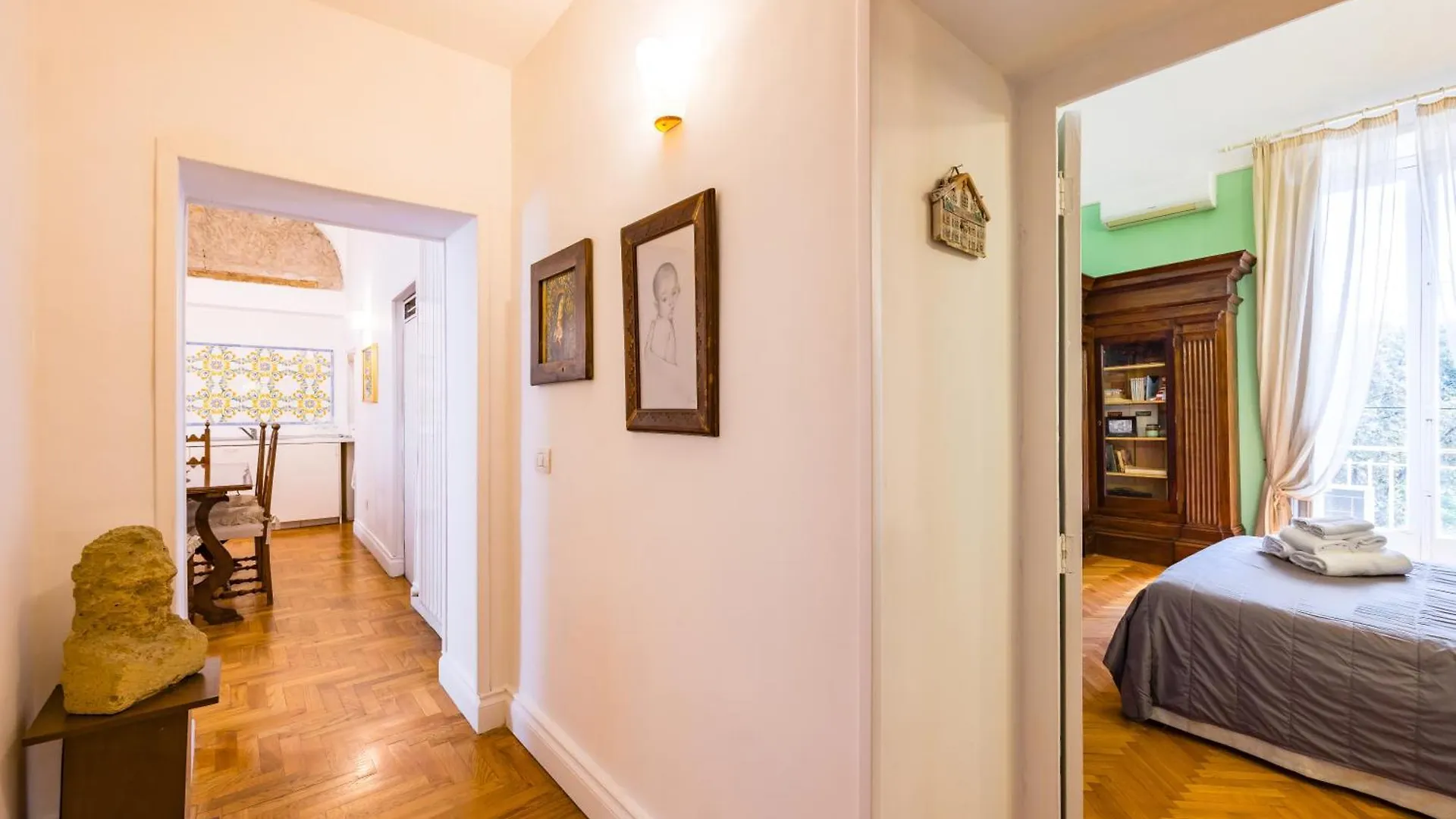 Apartment Cavour Art And Museum Flat By Napoliapartments Italy