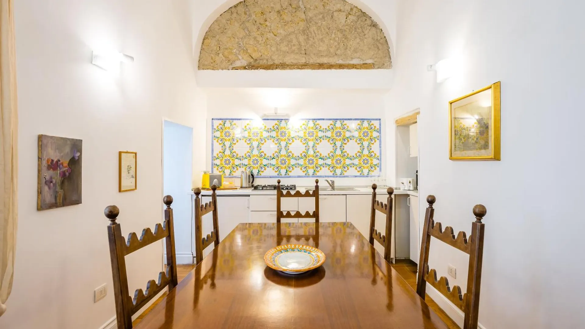 Apartment Cavour Art And Museum Flat By Napoliapartments