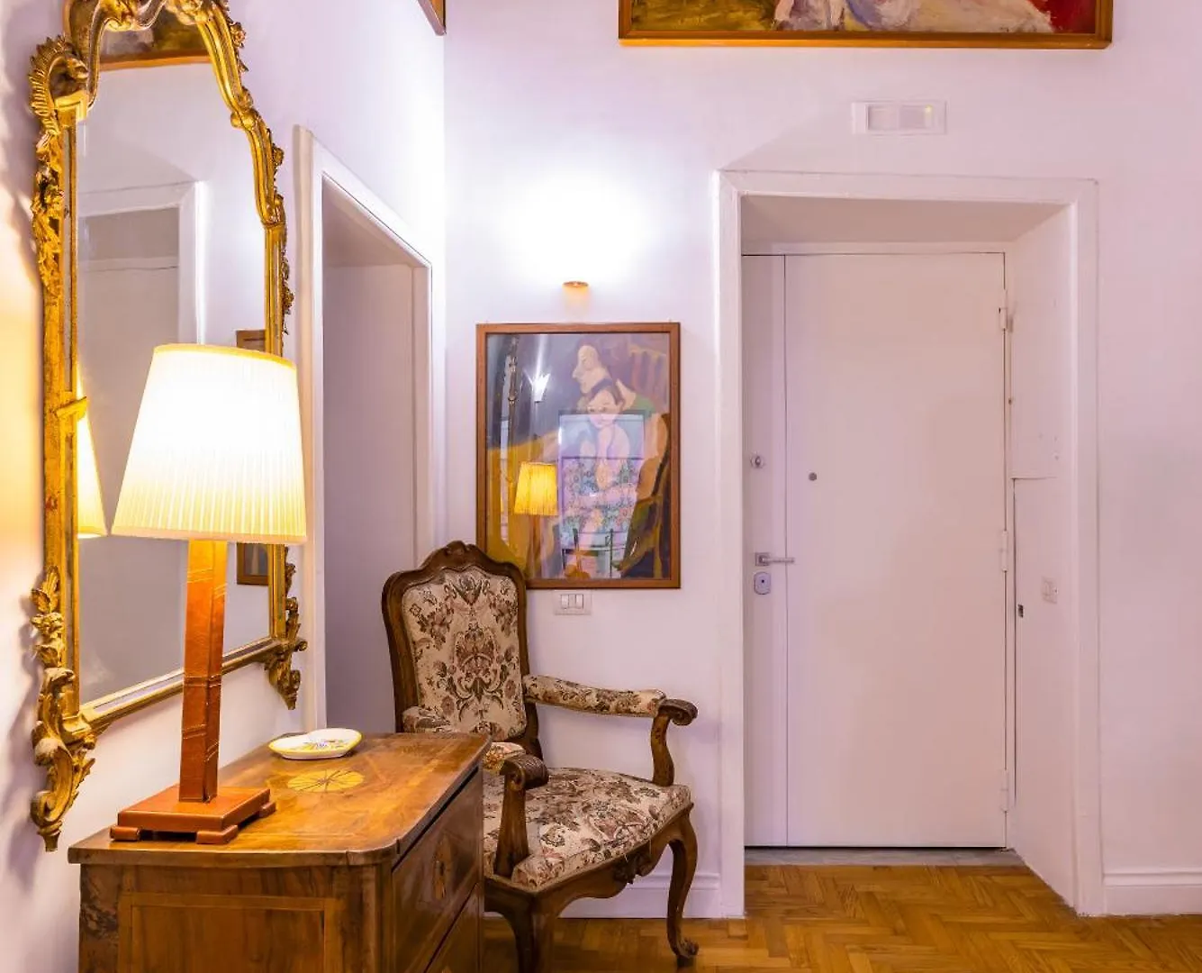Cavour Art And Museum Flat By Napoliapartments Naples