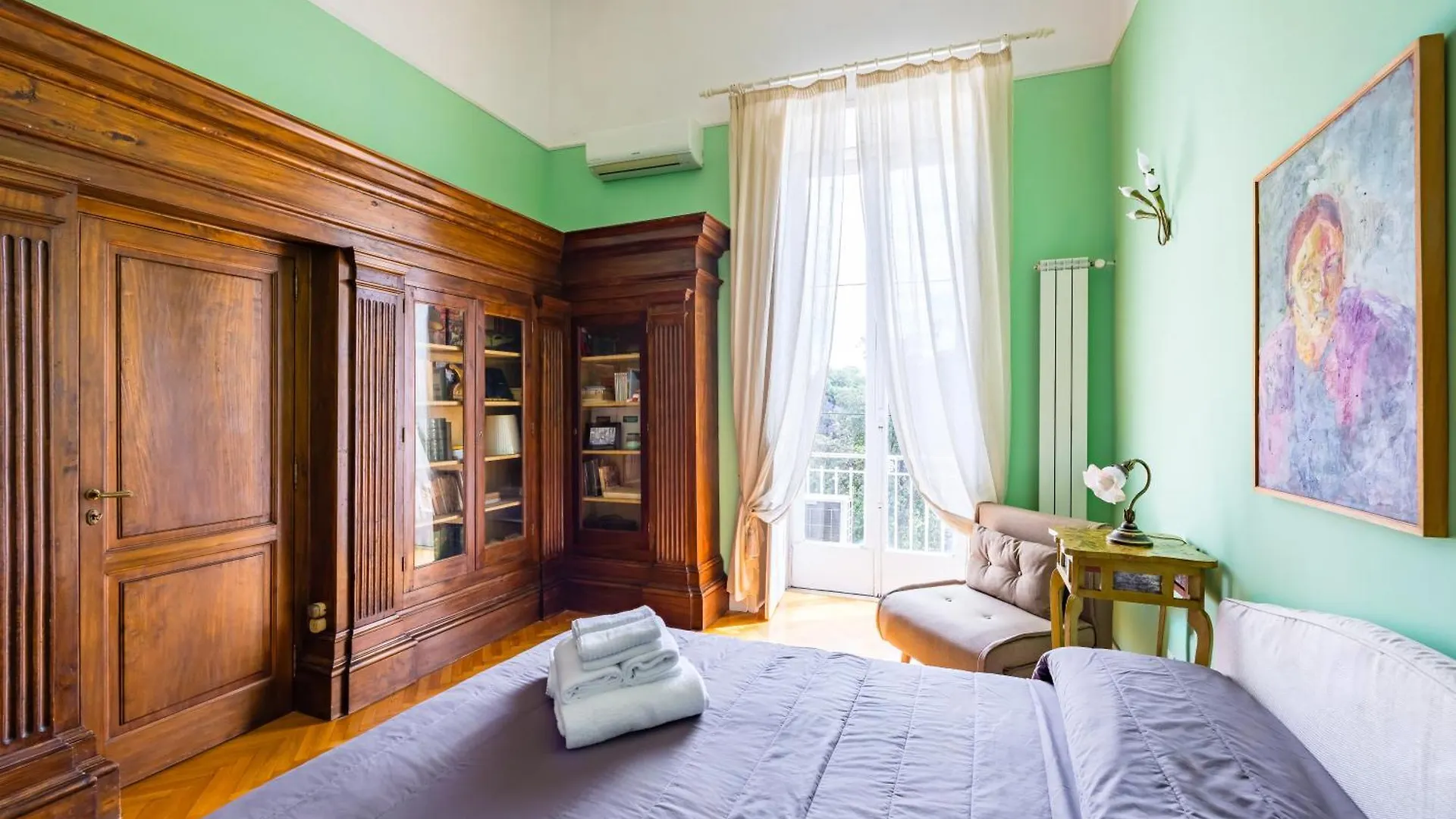Apartment Cavour Art And Museum Flat By Napoliapartments Italy