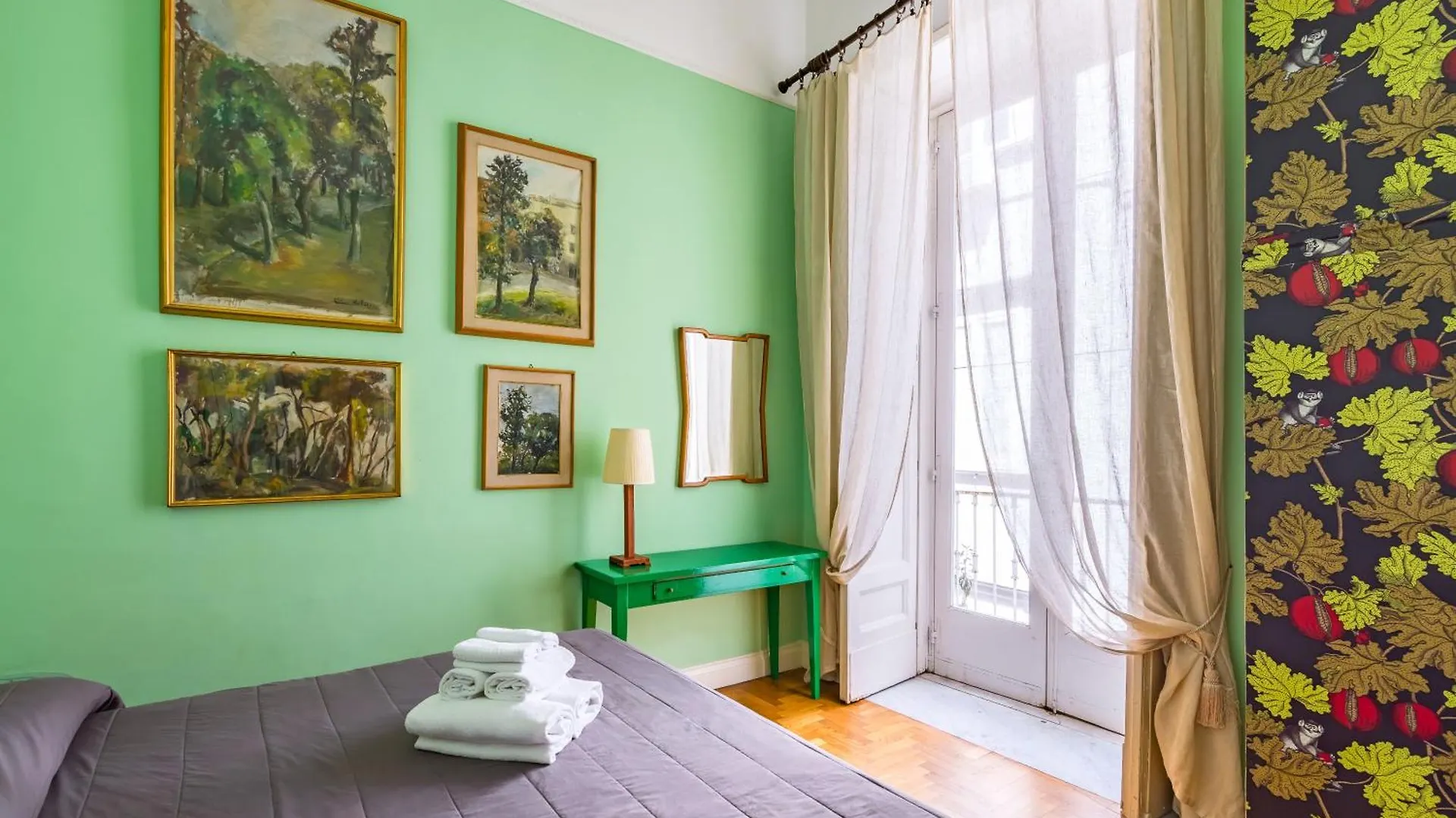 Cavour Art And Museum Flat By Napoliapartments